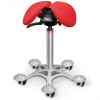 Sedlová stolička Salli SwingFit Farba čalúnenia: Koža - PQ červená #05011/PQ, Výška postavy: Stredná (M) - do 170 cm, Konštrukcia: chrómová + masážna Salli základňa 24 farieb