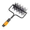prevzdušňovač trávnika bez násady QuikFit čierny Fiskars 1000689