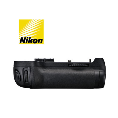 Nikon MB-D12 battery grip pre Nikon D800/ 810/ 810A