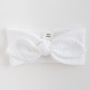 Dojčenská mušelínová čelenka New Baby Elizabeth biela