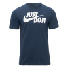 Pánske Tričko s krátkym rukávom NIKE M NSW TEE JUST DO IT SWOOSH AR5006-410 – Tmavo modrá Pánske Tričko s krátkym rukávom NIKE M NSW TEE JUST DO IT SWOOSH AR5006-410 – Tmavo modrá