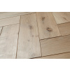 Spačva Dub masív herringbone-vzor rybia kosť 15x130x500 bez povrchovej úpravy markant 4V