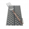 Grilovací rošt GrillGrate pre plynové grily 44 cm s grilovacou obracačkou - strieborný