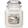 Aromatická svíčka Classic střední Baby Powder 411 g - Yankee Candle
