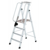 Schodový stojatý rebrík z hliníka 4 schodov pätky nivello® a držadlo ergo-pad®