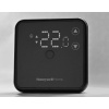 Honeywell Home DT3, programovateľný káblový termostat, 7-dňový program, čierny