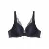 Dámska čipkovaná podprsenka Body Make-Up Illusion WP - Triumph černá (0004) 070F