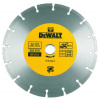 Dewalt DT3711 dia kotúč 125x22,2mm zo spekaných karbidov na suché rezanie betónu a tehál