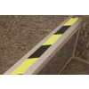 Protišmykový nášľapný profil na schod, alumínium m2, fluorescenčný, R13, š 610 mm