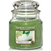 Aromatická svíčka Classic střední Vanilla Lime 411 g - Yankee Candle