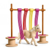 Set figúrok a príslušenstva Schleich Fáborkový záves pre poníky 42484 (4059433573007)