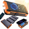 SOLÁRNA POWERBANKA 20000 MAH S 3 PORTAMI, 4 KÁBLE, QI 10W, VEĽKÁ KAPACITA