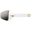 Fiskars Functional Form Krájač na tvrdé syry, 22cm 1016129