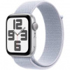 Inteligentné hodinky Apple Watch SE 2024 GPS 40mm strieborný hliník - oblačne modrý prevliekaci športový remienok (MXEE3QC/A)