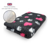 DRYBED Premium Vet Bed Paws & Hearts antracitový + ružové srdiečka a biele labky 150 x 100