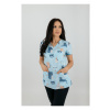 Dámska vzorovaná zdravotnícka blúzka M-390G, mačky na modrom pozadí (Zdravotnícke oblečenie)