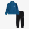- Air Jordan Tricot 2T