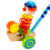 VIGA Drevená hračka na tlačenie - Klaun so zelenými kolieskami