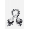 ŠATKA KARL LAGERFELD K/SIGNATURE LEOPARD SILK SCARF AOP KARL SNOW LEOPARD