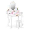 Detský kozmetický stolík s doplnkami pre malé parádnice