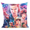 Vankúš - Skupina Stranger Things 1 vankúš (Strang Things Squad 1 vankúš)