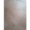 Dabex Dubová vrstvená parketa-vzor rybia kosť 11x100x500 standart triedenie, ash grey waxoil, kartáč, 4V hrana
