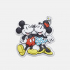 Jibbitz Odznačik Jibbitz – Mickey and Minnie Holding