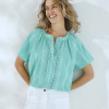 Jednofarebná blúzka s krátkymi rukávmi a macramé mätová 050 Blancheporte