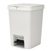 Brabantia Pedálový kôš StepUp 25L svetlo šedý