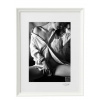 Atelier - Petr Vydra Umelecké fotografie Akty - Dievča s pomarančom (biely rám), Velikost a varianta fotografií Bílý rám 30 x 40 cm ( pasparta 21x 30 cm )