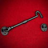 Mystic Colonial Hardware Ozdobná háková závora na dveře a skříně, 14 cm