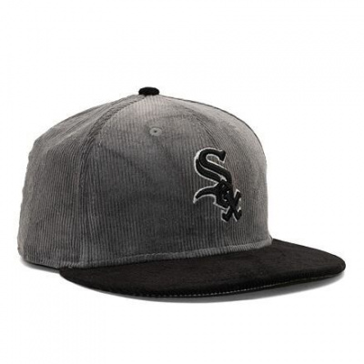 Kšiltovka New Era 59FIFTY MLB Cord New York Yankees Graphite Grey / Black Velikosti Fitted Caps: 7 (55.8 cm)