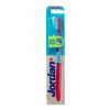 Jordan Target Teeth Gums Zubná kefka, stredná, 7046110063569