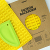 Collory Silikónová forma na pamlsky Kosti 2 cm žltá + stierka zelená