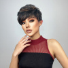 Krátka čierna parochňa Marina s asymetrickým strihom a melírom