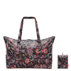 Reisenthel mini maxi travelbag čierna kvetinová cestovná taška