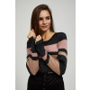 Striped sweater with metallic thread čierna | hnedá | krémová | ružová | viacfarená S Moodo 5904152425375