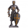 Kovová figurka Templářský rytíř s mečem a štítem, 11 cm