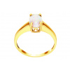 Zlatý dámsky prsteň s bielym opálom