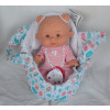 Miminko Nenote - holčička Paloma v přenosné tašce s prasátky od španělské firmy Marina & Pau (Nenote Baby - 26 cm )