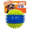 Nerf Dog Pískacia loptička s pichliačmi v troch častiach 9,5 cm