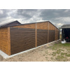 Plechová garáž 12×6 m s tromi bránami, oddelenými sekciami a elegantným drevodekorom