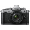 Nikon Z f + Nikkor Z 40 mm f/2 SE strieborný