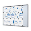 Jansen Display Interiérová Uzamykatelná Vitrína S Posuvnými Dveřmi Slim a bezpečnostními rohy 18 x A4, 1346 x 948 mm