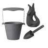 Scrunch Bucket Scrunch_CSzary_Z2 (Súprava hračiek Scrunch s kanvicou - tmavošedá)