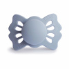 SYMETRICKÝ CUMLÍK FRIGG LUCKY POWDER BLUE, 0-6M, SILIKÓN