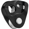 Petzl Nano Traxion je extrémne kompaktná a ultraľahká kladka s integrovaným blokantom, navrhnutá predovšetkým pre záchranné a sebazaisťovacie situácie. Váži iba Čierna
