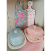 Porcelánová pastelová ružovo-biela retro dóza na maslo ako maselnička s bodkovaným bielym dekorom 9 x 20,5 cm Isabelle Rose 35854