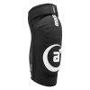 Chrániče lakťov Amplifi Salvo Elbow jet-black M - Odosielame do 24 hodín