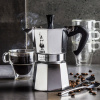 BIALETTI Moka Express pre 4 šálky espressa (4 tz) - taliansky hliníkový tlakový kávovar